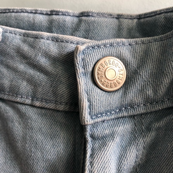 GYMBOREE | Light Denim Bermuda Shorts - Picture 2 of 5